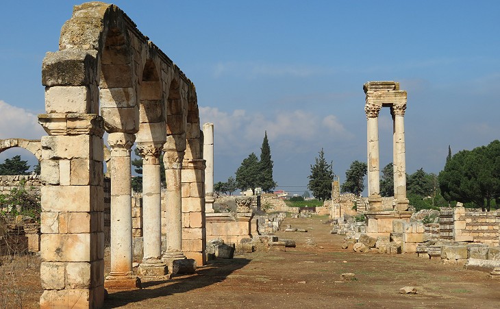 portico along Decumanus Maximus