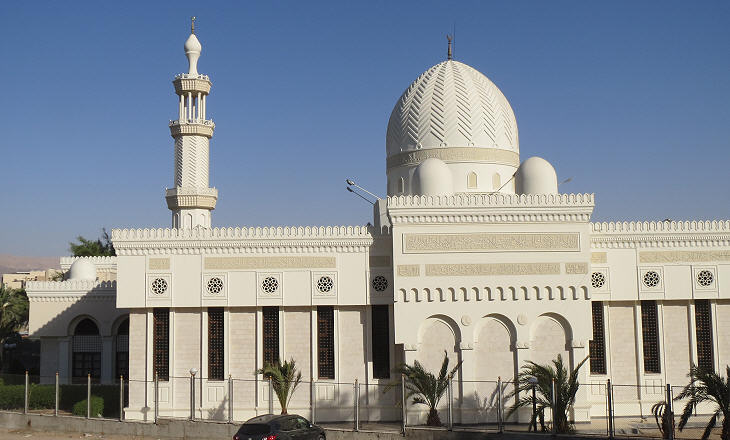 Mosque built in Mameluke style