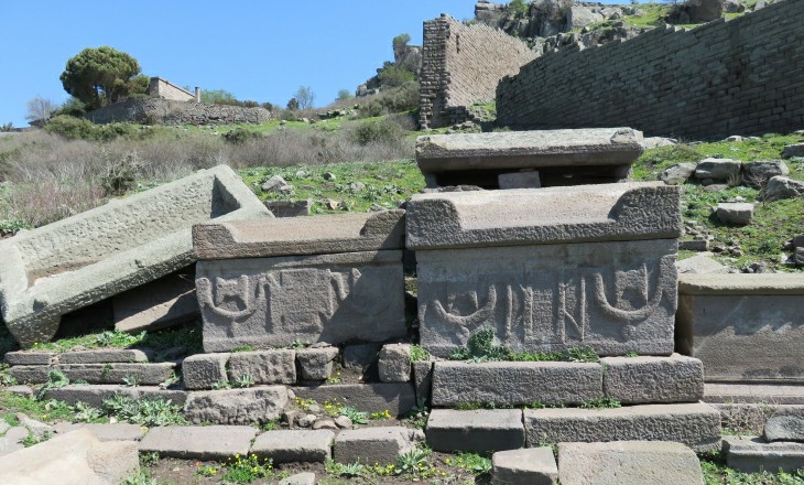 Sarcophagi of the Roman period