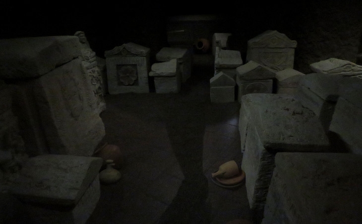 Cai Catu tomb